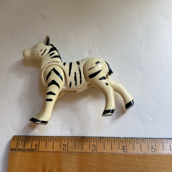 Miniature zebra toy for play set - Picture 2 of 8
